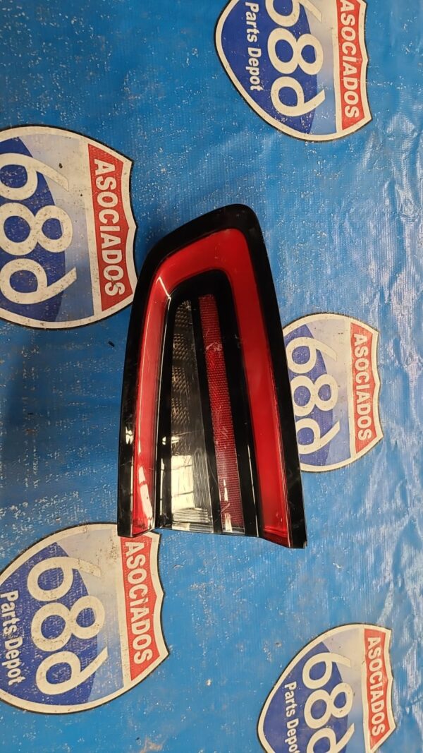 Mica derecha Charger 15-20 B-9505 (Bodega)