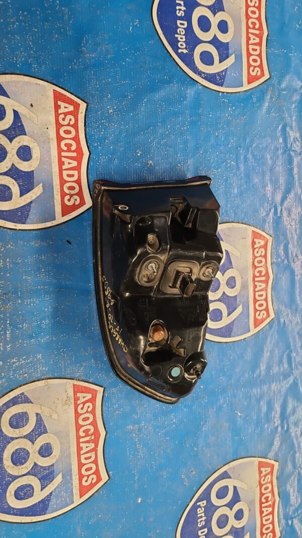 Mica derecha Charger 15-20 B-9505 (Bodega)