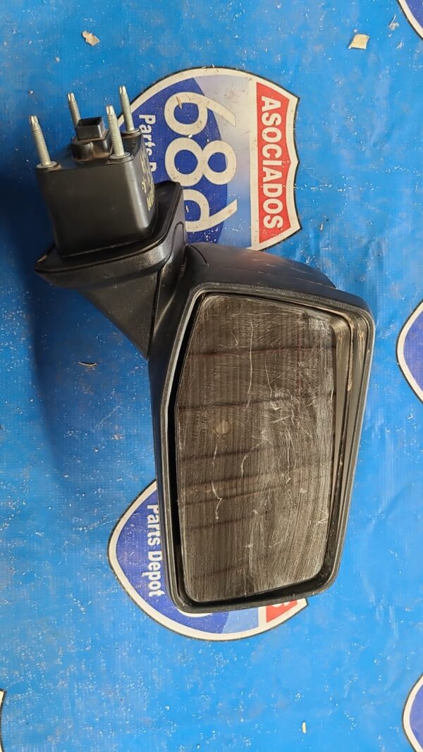 retrovisor derecho Silverado 19-21 B-6559 (Bodega)
