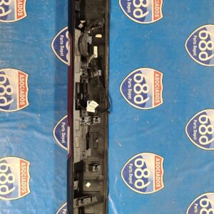 spoiler de cabina con stop Sierra silverado 19-22 20071  (Bodega)