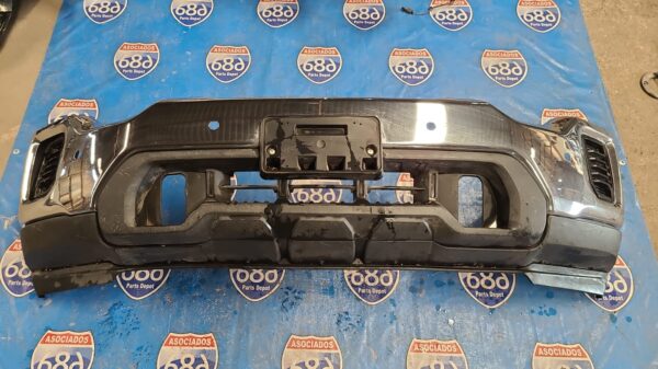 Defensa delantera Sierra HD 20-21 180000 (bodega)