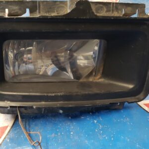 Faro de niebla derecho Silverado 14-15 R B-9006 (bodega)