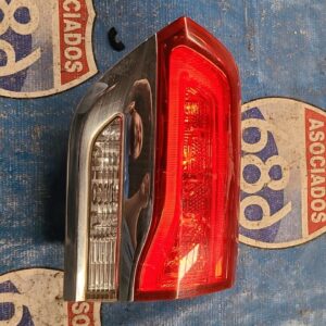 Mica de cajuela derecha Grand cherokee 14-20 681100 (bodega)