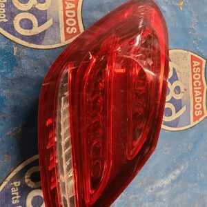 Mica izquierda Mereces amg C63 2015 B-5506 (bodega)