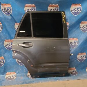 Puerta trasera derecha 4runner 05-09 331112 (bodega)