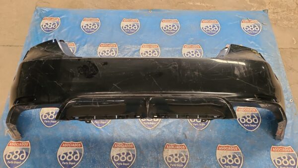 Defensa trasera Camry xse 18-20 B-5649 (bodega)