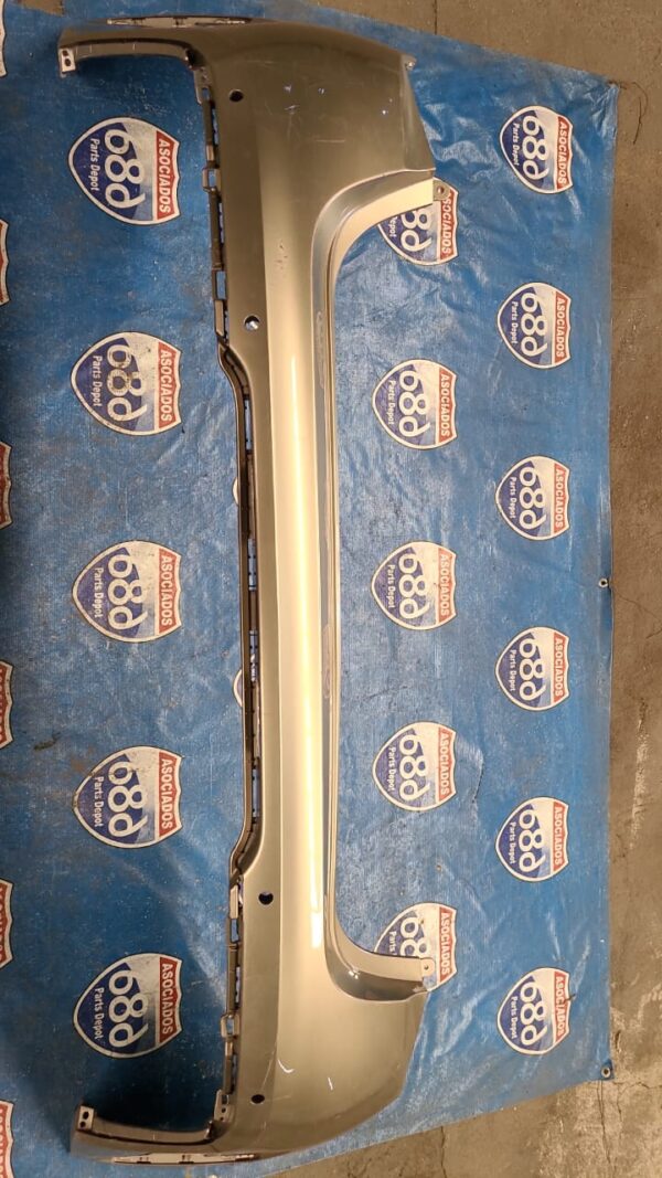 Defensa trasera Kia k5 2021 09605 (bodega)