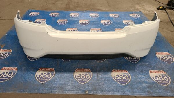 Defensa trasera Versa 15-19 019942 (bodega)