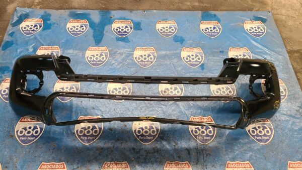 Defensa delantera Tacoma 16-20 019924 (bodega)