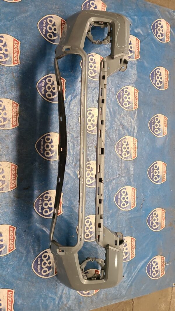 defensa delantera Tacoma 16-20 B-1097 (bodega)