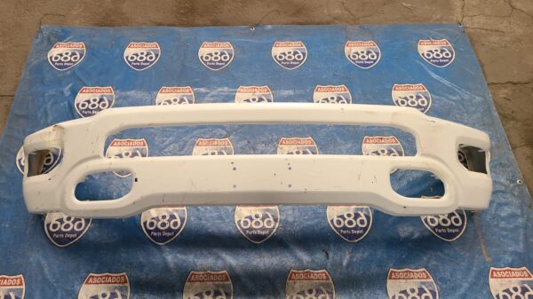defensa delantera Ram19-21 07867 (bodega)