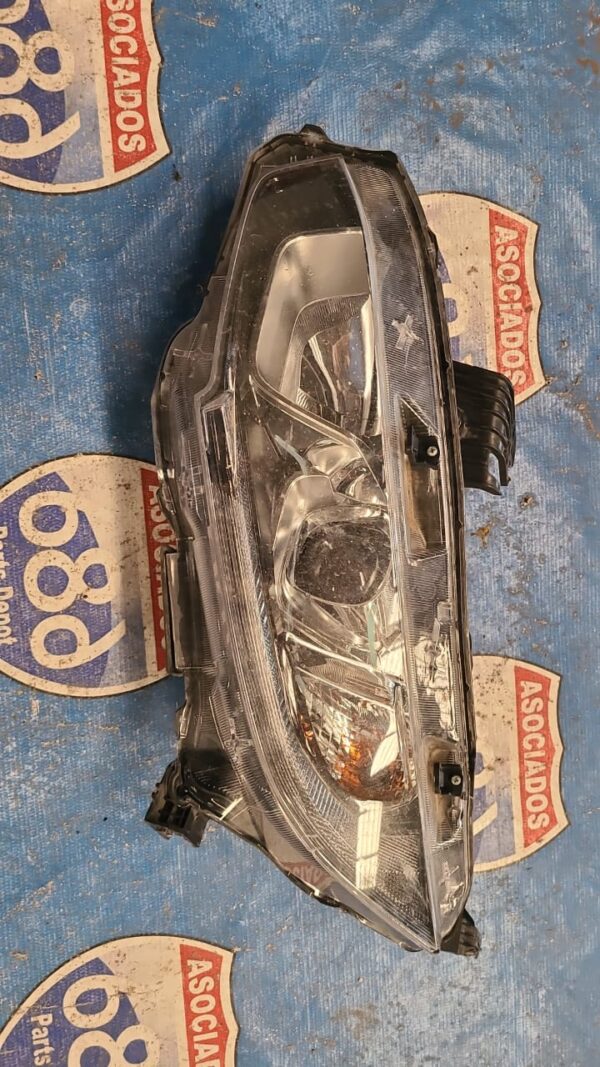 Foco izquierdo Civic 16-19 019894 rack B1 (bodega)