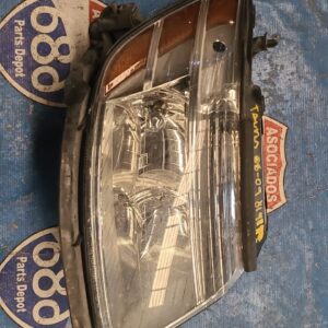 Foco derecho Taurus 08-09 019890 rack A1 (bodega)