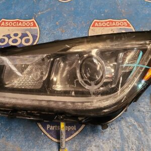 foco izquierdo Genesis 17 09220 rack B1 (bodega)