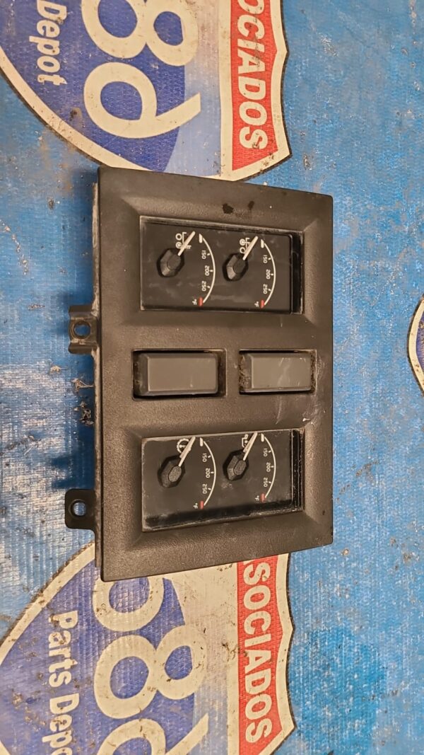 Cluster de instrumentos volvo vnl64 20 019738 (bodega)