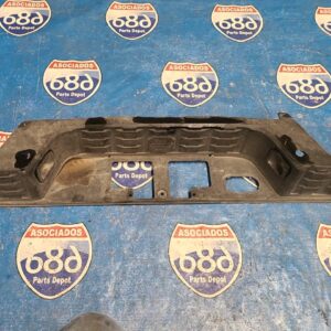 plastico de defensa trasera Tacoma 16-21 019693 (bodega)