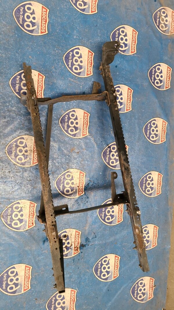 bracket Escalon cascadia 20 019671 (bodega)