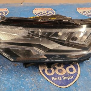 foco izquierdo Jetta 19-21 019667 rack D2 (bodega)