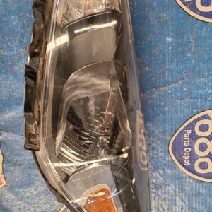 Foco izquierdo Rio 18-20 F3022 rack B2 (bodega)