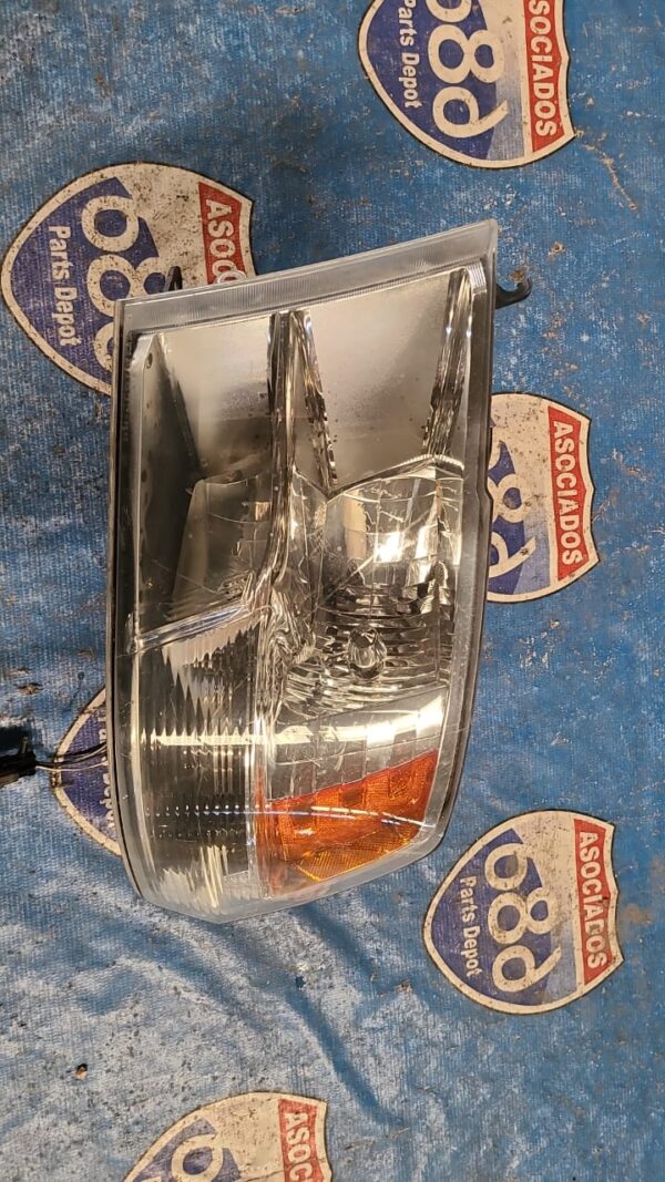 foco izquierdo Ram 13-18 09219 rack B2 (bodega)