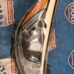 foco derecho Accent 15-16 019666 rack A2 (bodega)