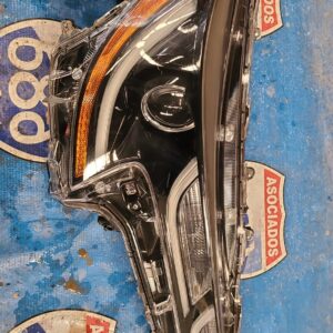 foco derecho Corolla 19-21 679344 rack E2 (bodega)