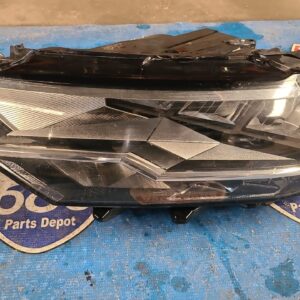 foco izquierdo Jetta 19-21 07004 rack E1 (bodega)