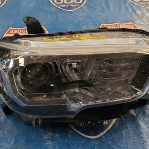 foco derecho Tacoma 16-21 019617 (bodega)