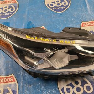 foco derecho Kia forte 19-21 019615 (bodega)