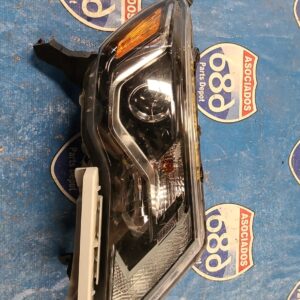 foco derecho Pathfinder 17-20 718979 (bodega)