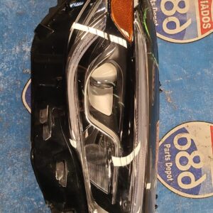foco derecho Mercedes gla 250 35amg 45amg 21-22 066801 (bodega)