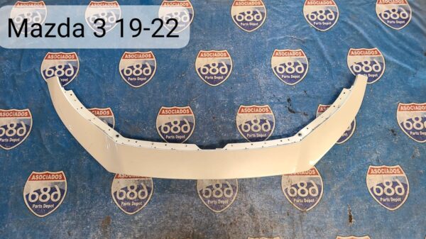 Moldura de defensa Mazda 3 2019-22 019499 (bodega)