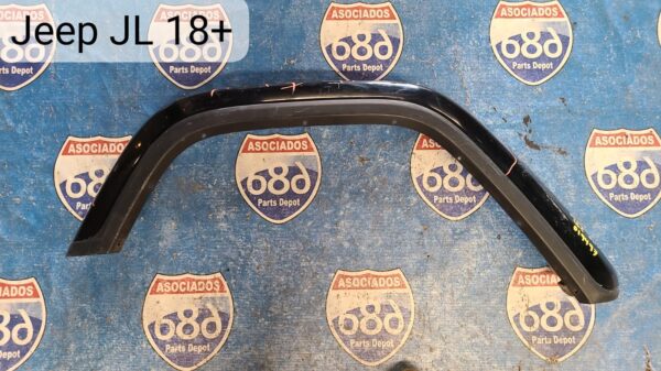 flare derecho trasero jeep JL 019497 (bodega)