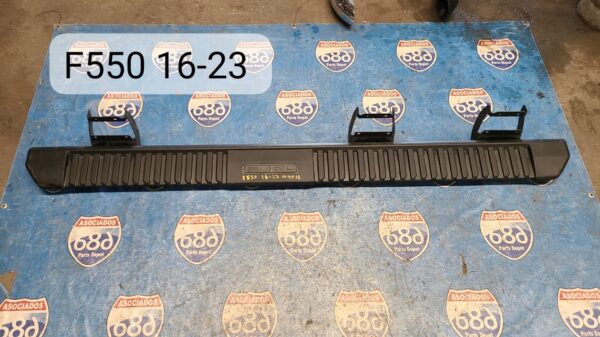 estribo super duty 2015-22 019438 (bodega)
