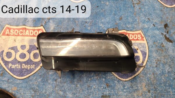 Faro de niebla izquierdo cadillac cts 2014-19 019465 (bodega)