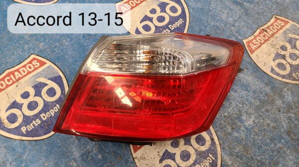 mica derecha accord 2013-15 019382 (bodega)