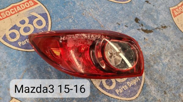 mica izquierda mazda 3 2014-16 019381 (bodega)