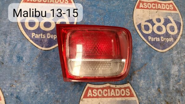 mica de cajuela izquierda malibu lt 2013-15 019370 (bodega)