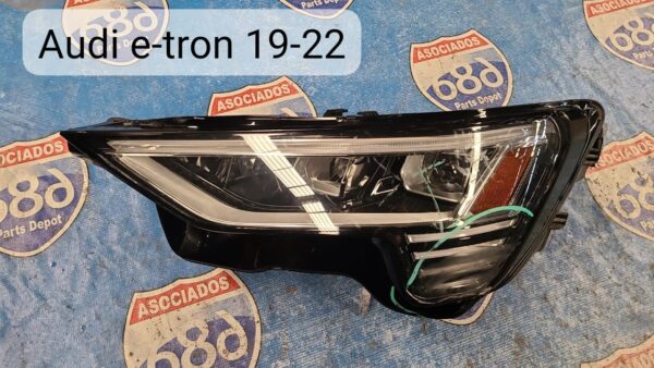 foco izquierdo audi e-tron 2019-22 019337 (Bodega)