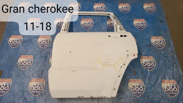 puerta trasera izquierda grand cherokee 2011-20 019310 (bodega)
