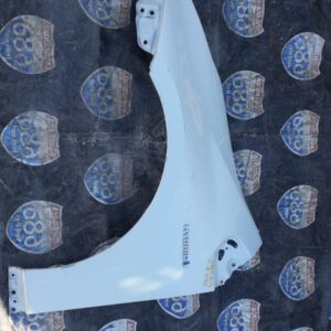 Prius 16-17 -L- B-5582 guardafanfo izquierdo