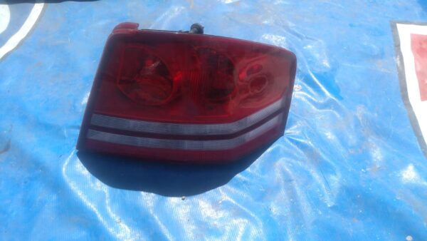 Dodge avenger 2008-2001 mica (calavera) derecha