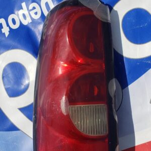 Chevrolet silverado 2003-2007 Mica (calavera) izquierda