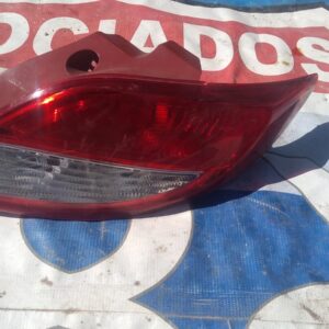 Mazda 2 2011-2014 mica derecha