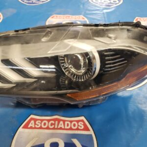 Mustang 18-21 L 002111 foco izquierdo bodega