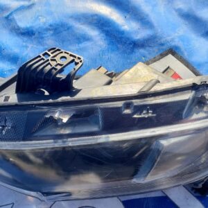 Civic 2016-20 foco izquierdo F-3003 (Rack B-1)