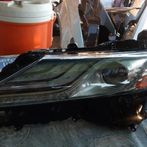 Camry 18-20 -L- B-5074 foco izquierdo