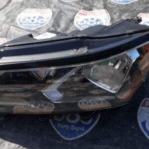 Passat 16-18 – B-4001 foco izquierdo (Rack B-3 BODEGA