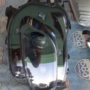 Cherokee 14-18 -R- B-5067 faro derecho