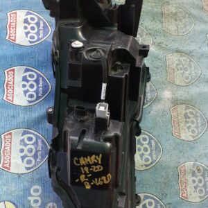 Camry 19-20 B-4620 Foco derecho (Rack C-3 BODEGA